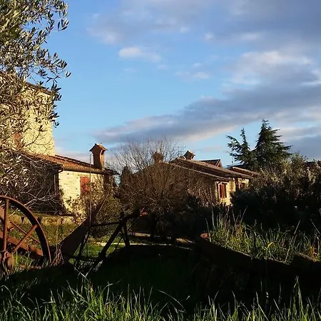 Santa Felicita La Paterna טודי